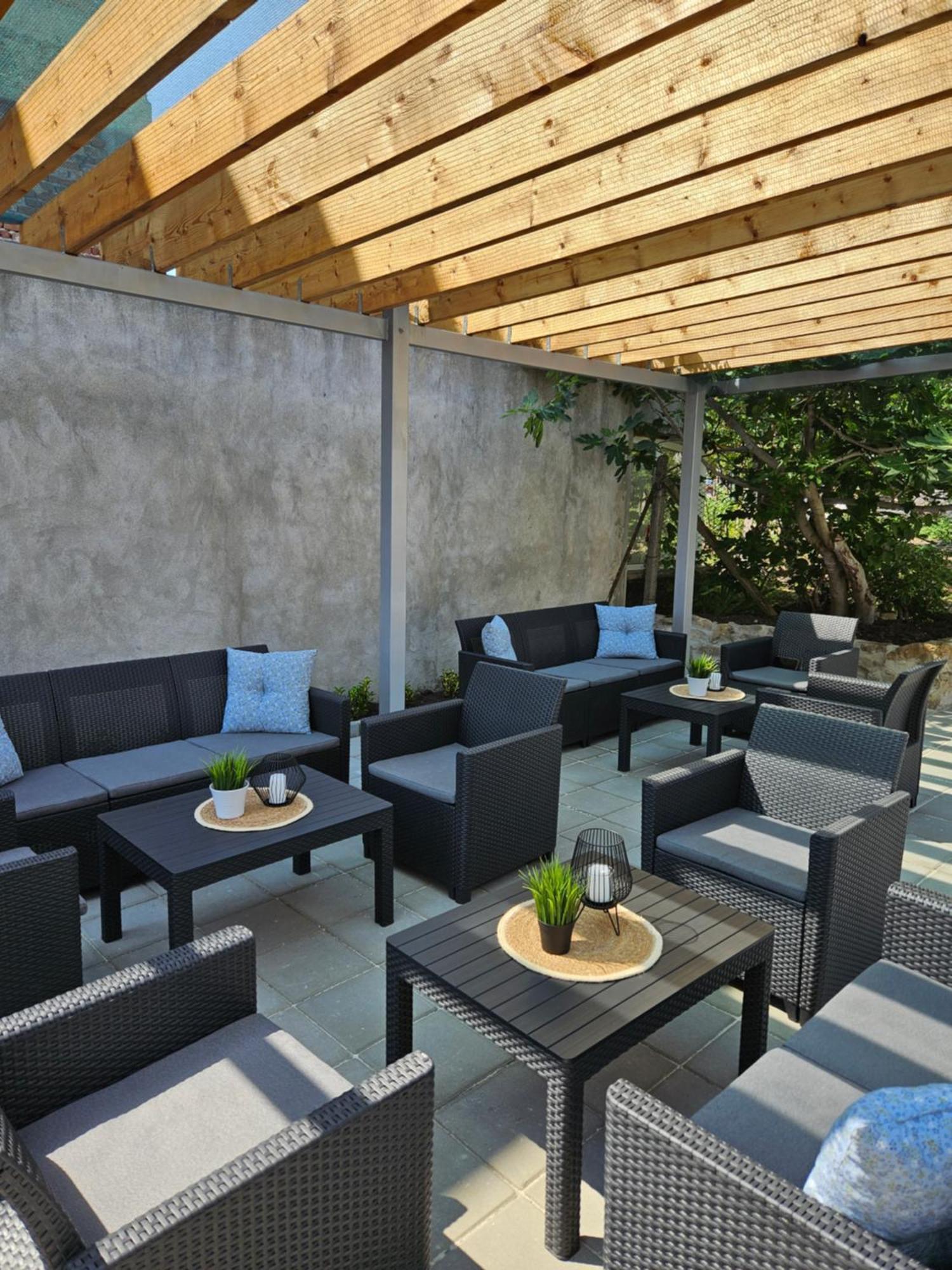 Family House Manolov Hotel Obzor Exterior photo